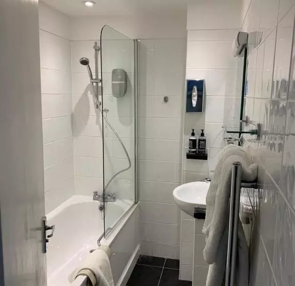 호텔 Marsham Court