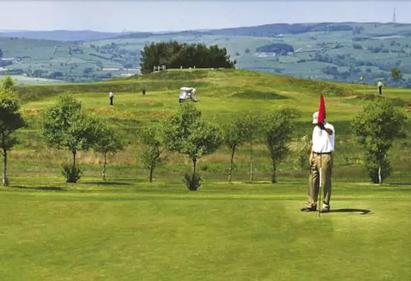 Metropole Hotel And Spa