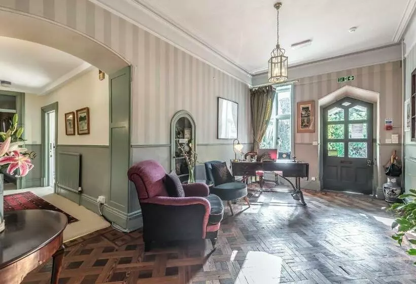 ホテル Milebrook House