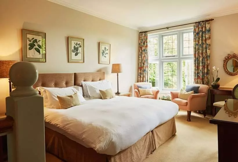 Ockenden Manor Hotel & Spa