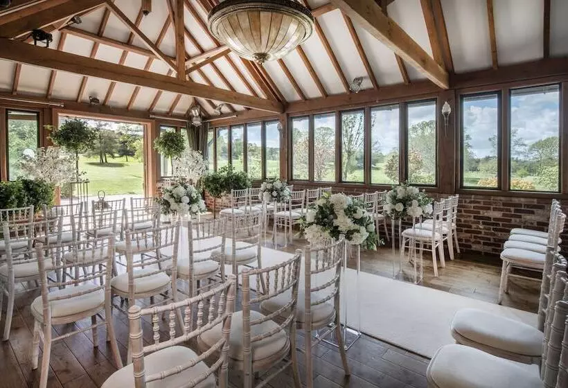 Old Thorns Hotel & Resort