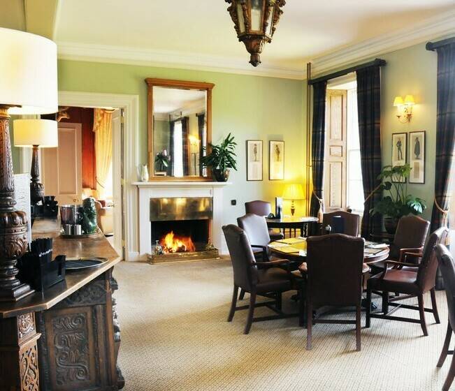 فندق Raemoir House