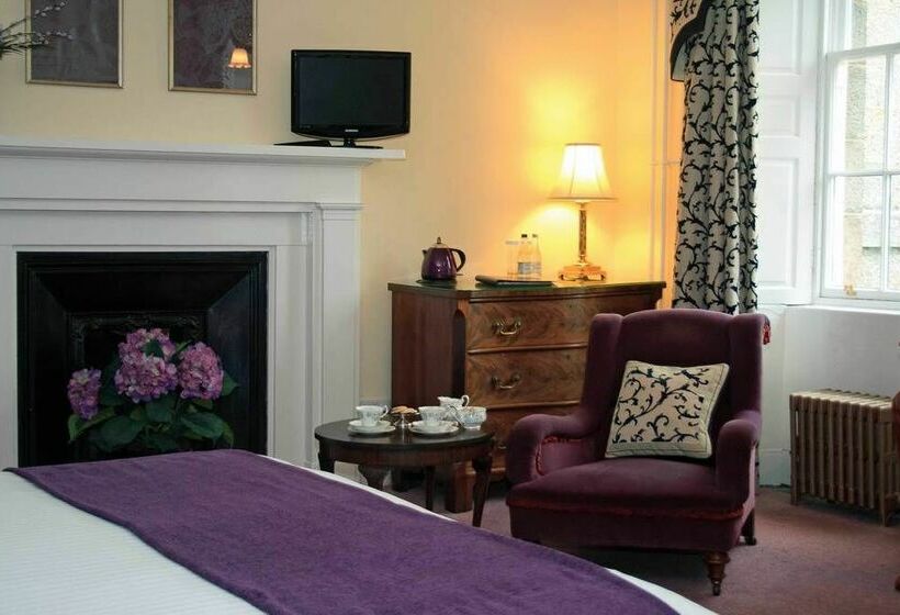 فندق Raemoir House