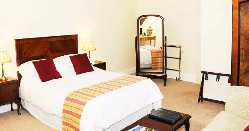 ホテル Raemoir House