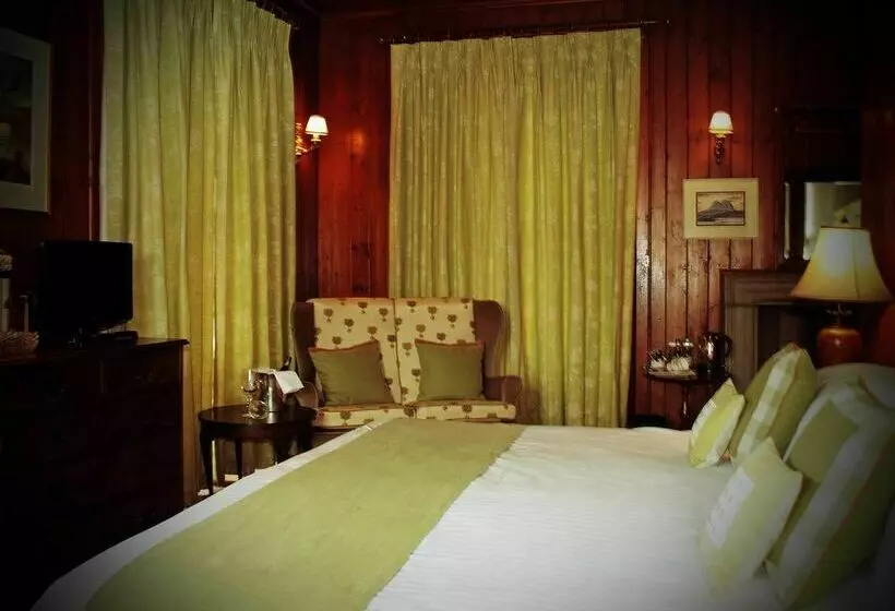 ホテル Raemoir House