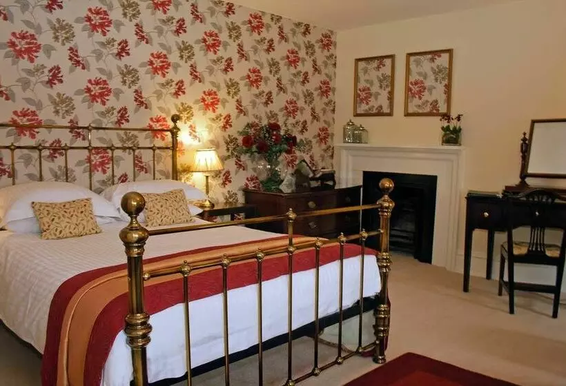 ホテル Raemoir House