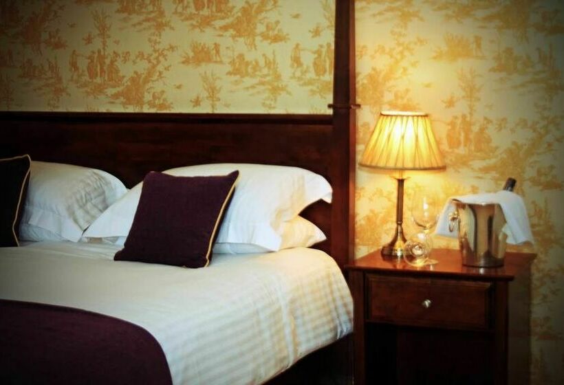 فندق Raemoir House