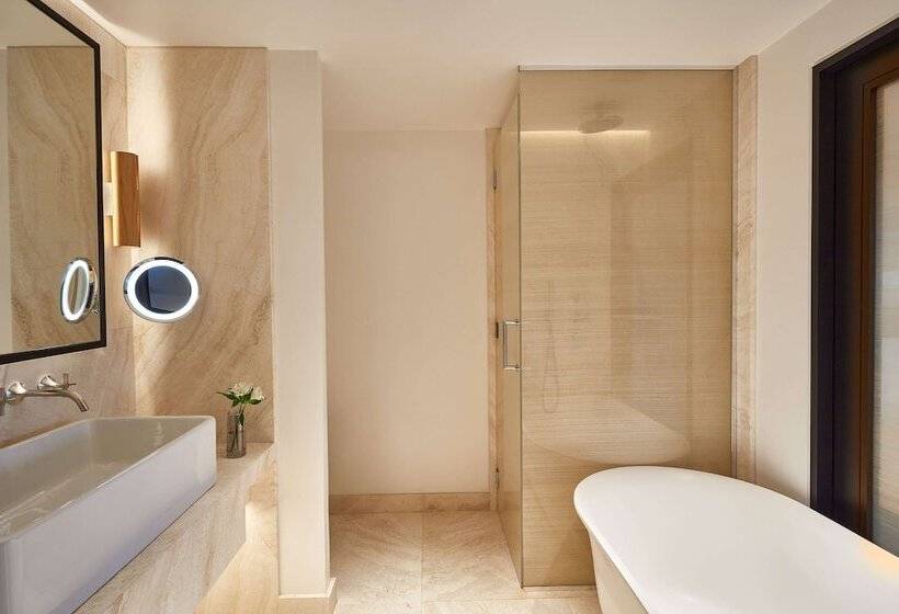 The Berkeley, Maybourne Hotel Collection