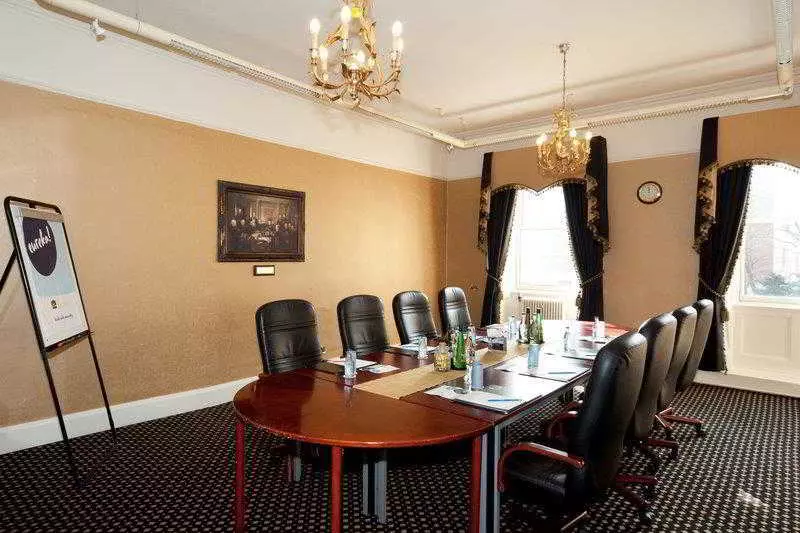 The Queen At Chester Hotel, Bw Premier Collection