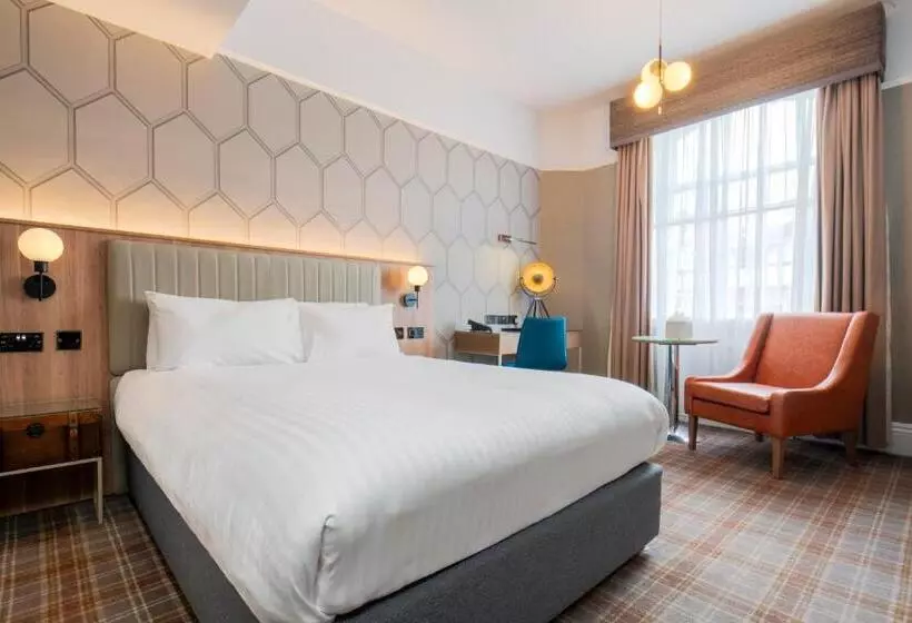 The Queen At Chester Hotel, Bw Premier Collection