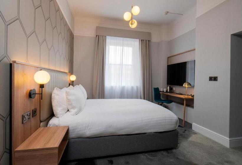 The Queen At Chester Hotel, Bw Premier Collection