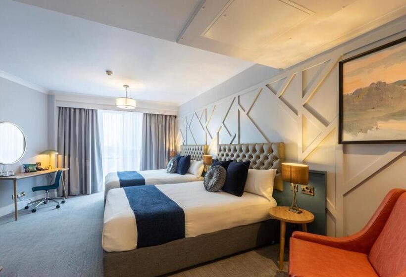 The Queen At Chester Hotel, Bw Premier Collection