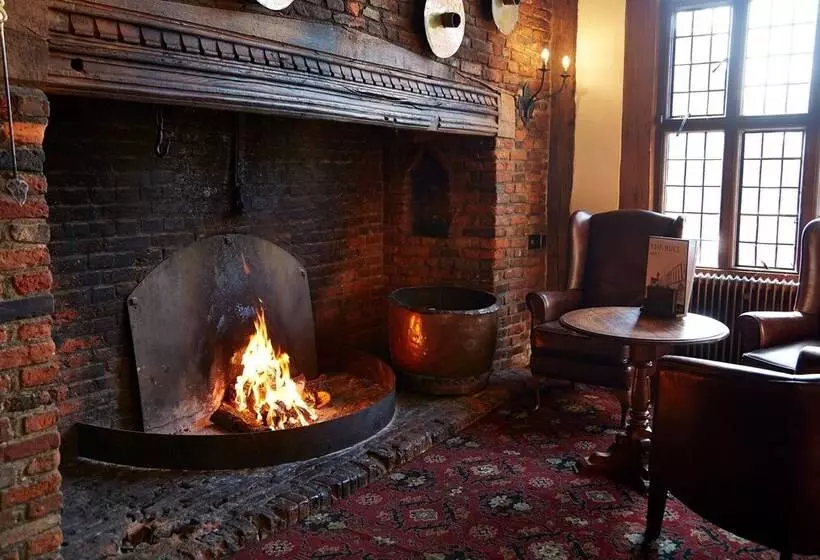 Bull Hotel By Greene King Inns