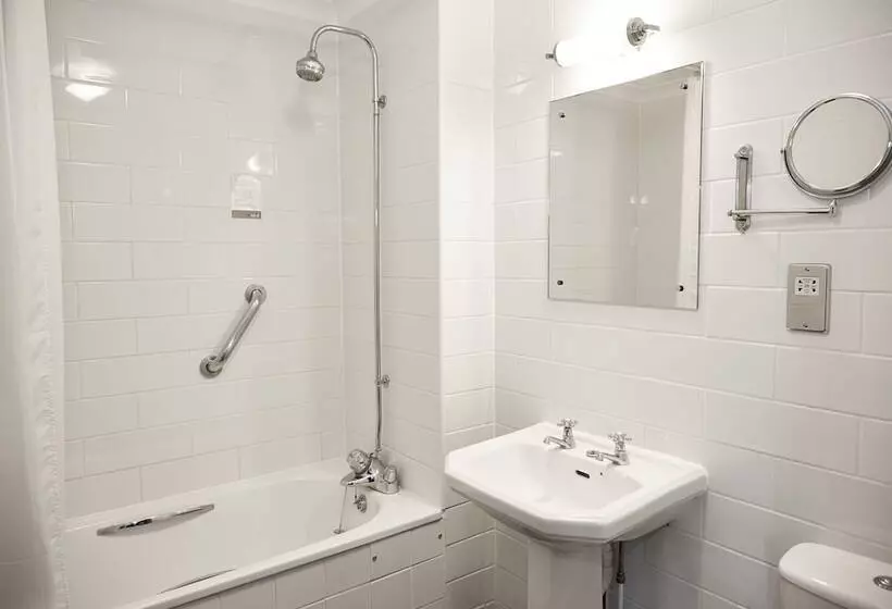 Bull Hotel By Greene King Inns