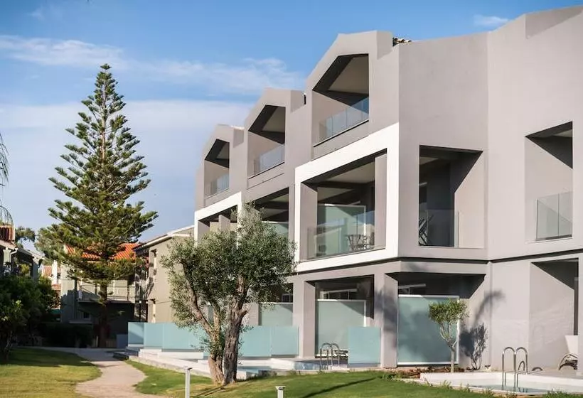 酒店 Acharavi Beach