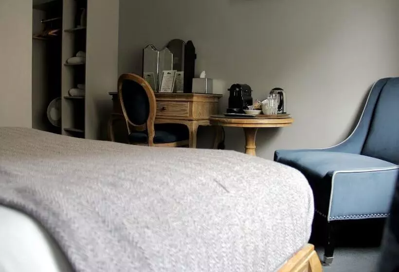 בית מלון כפרי Blue Boar