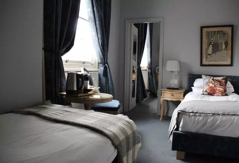 בית מלון כפרי Blue Boar