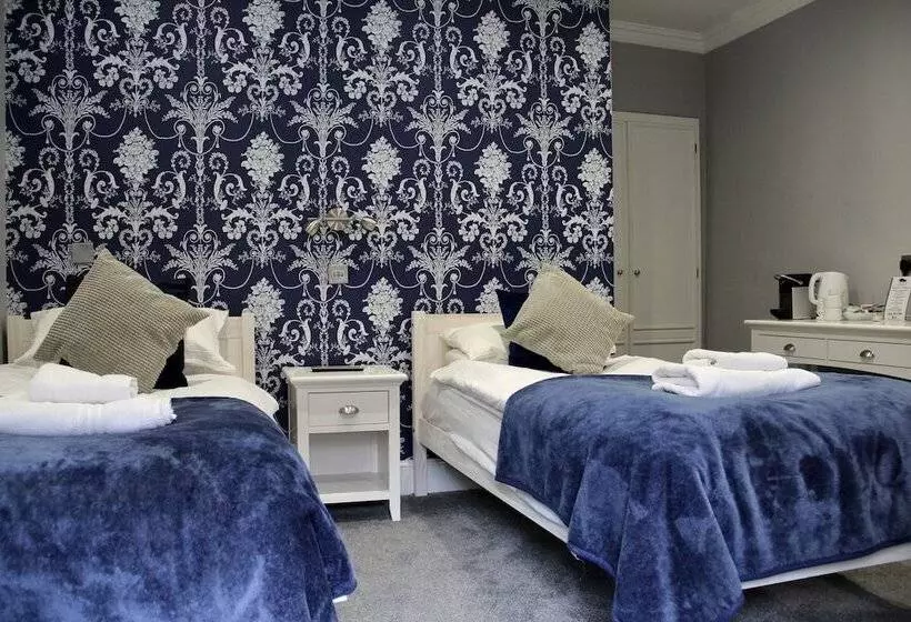 בית מלון כפרי Blue Boar