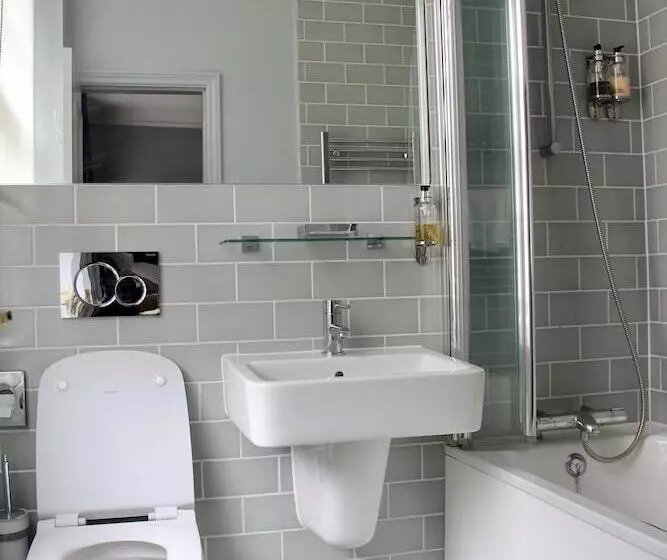 בית מלון כפרי Blue Boar