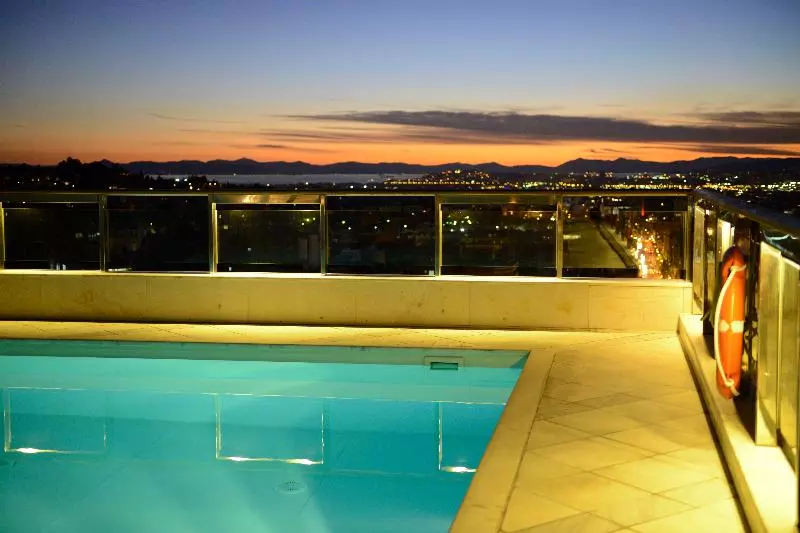 Dorian Inn Sure Hotel Collection By Best Western