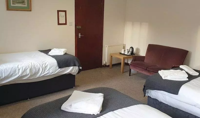 Hotel George And Abbotsford