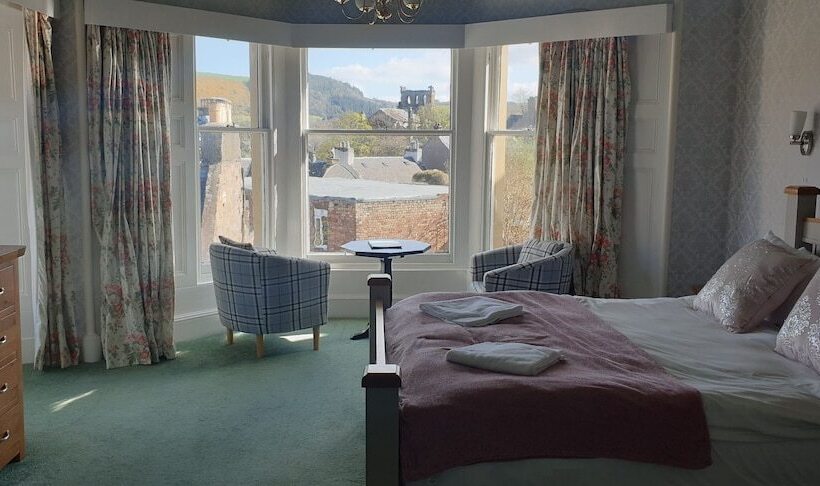 Otel George And Abbotsford