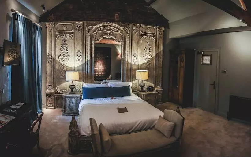 호텔 Le Petit Chateau & William De Percy