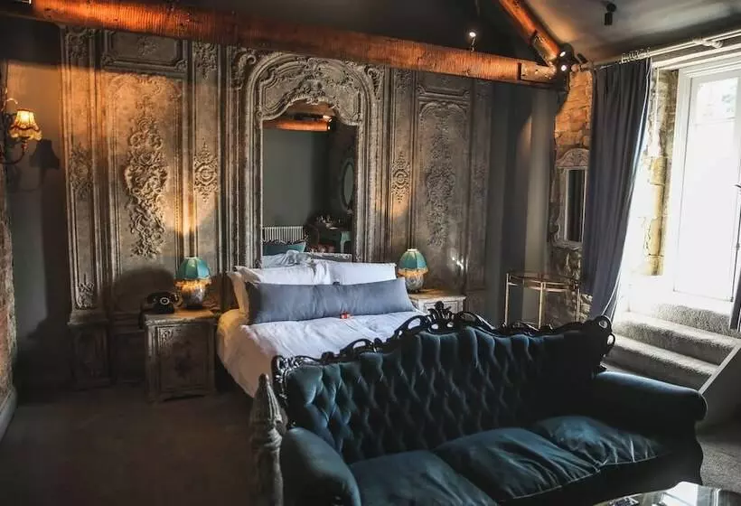 호텔 Le Petit Chateau & William De Percy