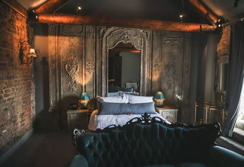 호텔 Le Petit Chateau & William De Percy