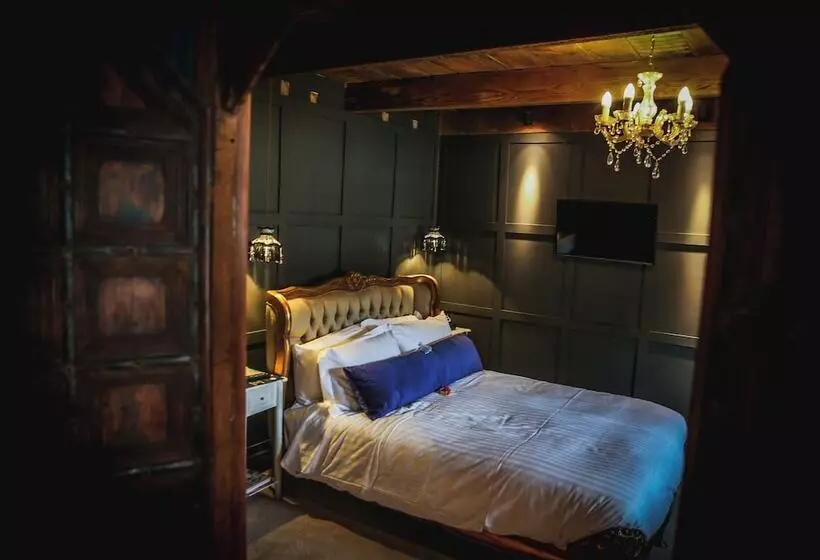 호텔 Le Petit Chateau & William De Percy