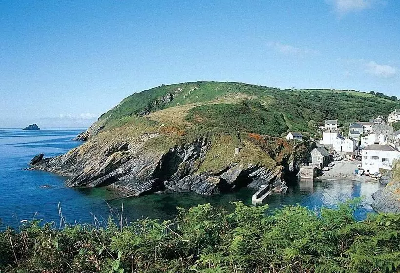 Lugger Hotel ‘a Bespoke Hotel’