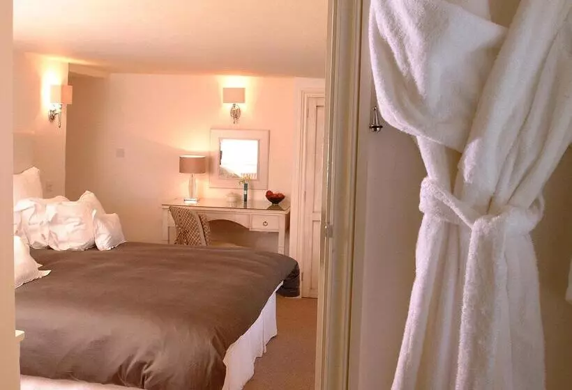 Lugger Hotel ‘a Bespoke Hotel’