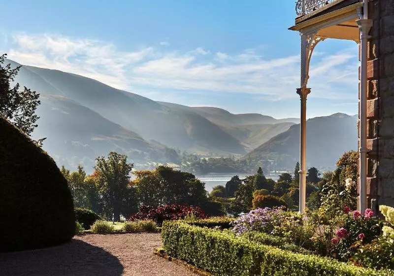 Отель Macdonald Leeming House