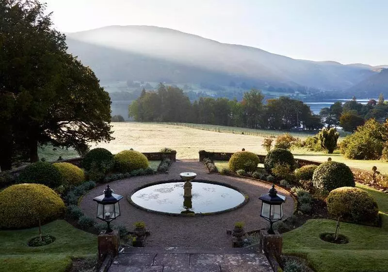 Отель Macdonald Leeming House