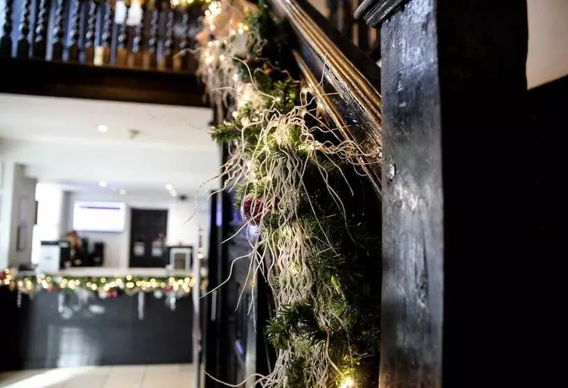 בית מלון כפרי Mercure St Albans Noke