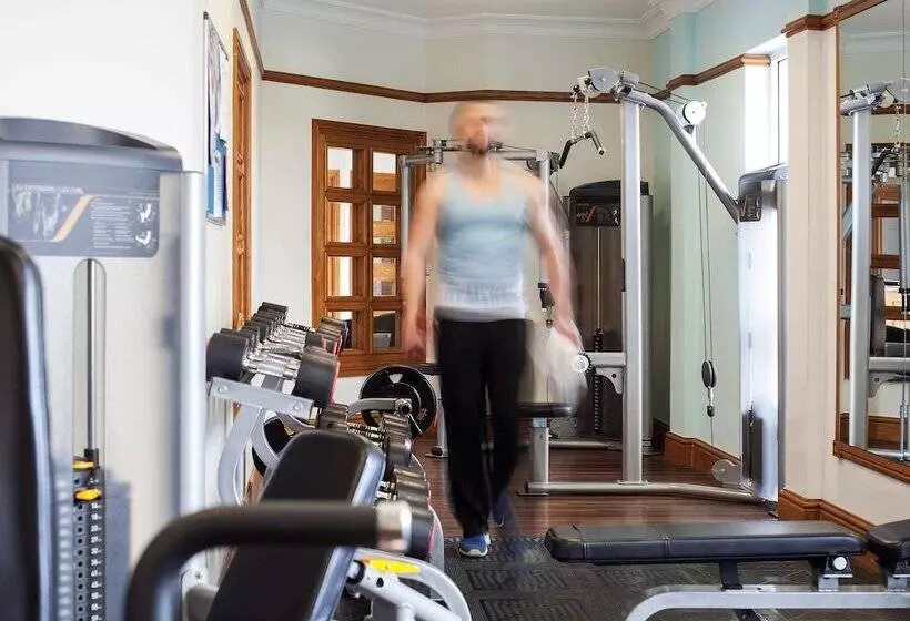 בית מלון כפרי Mercure St Albans Noke