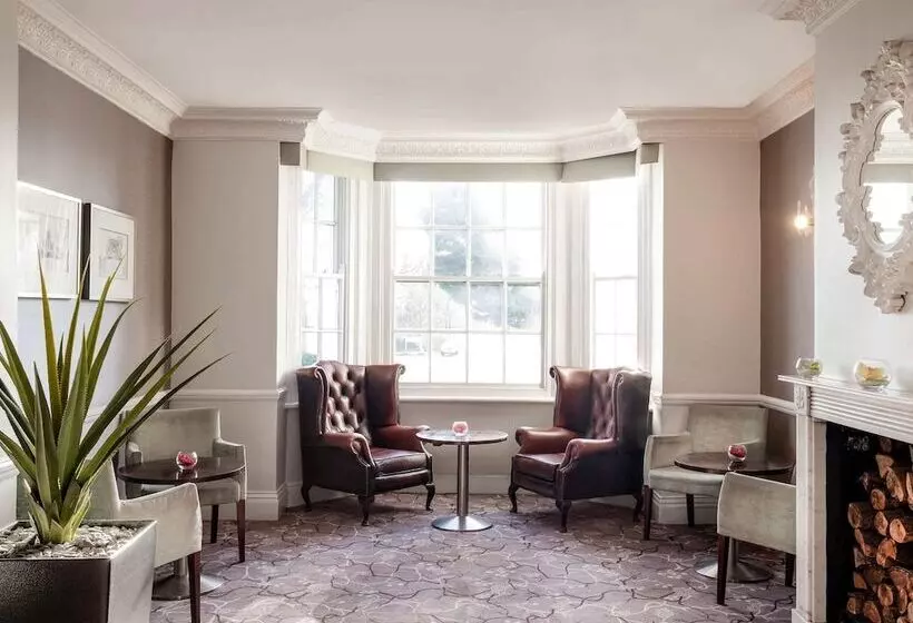 בית מלון כפרי Mercure St Albans Noke