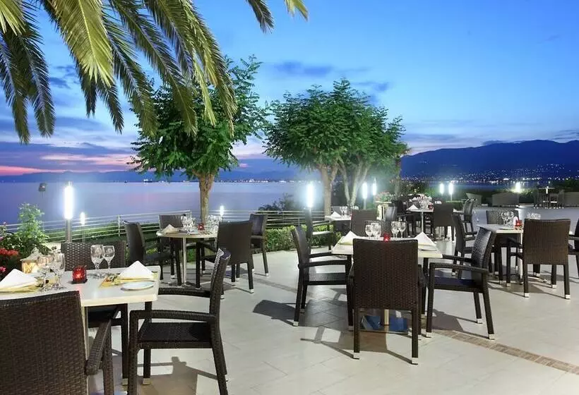 호텔 Messinian Bay