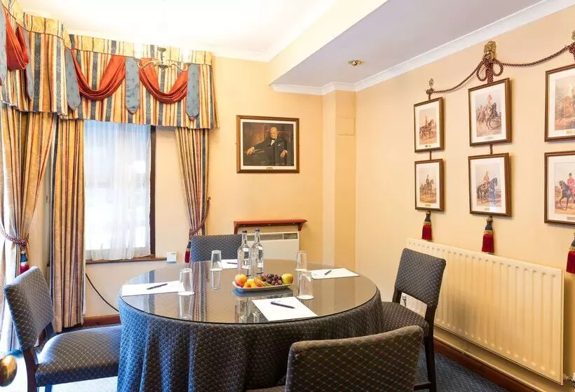 Отель Best Western Red Lion