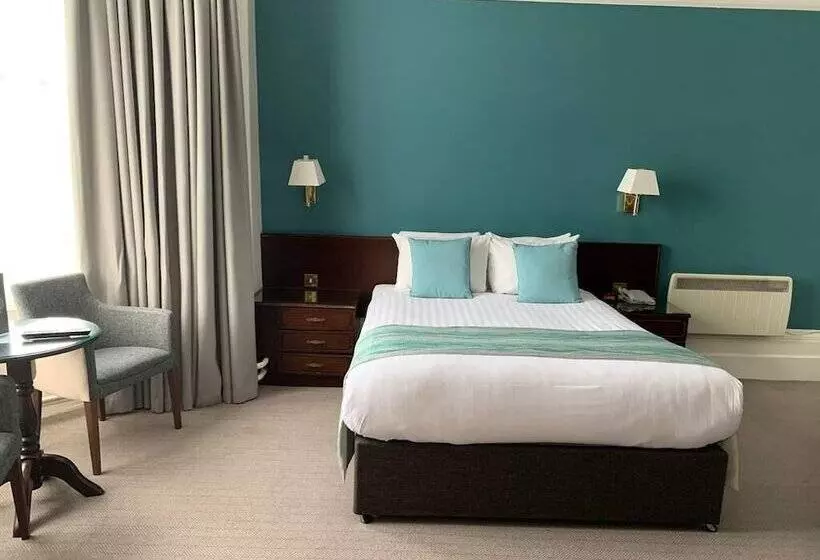 هتل Royal Clifton