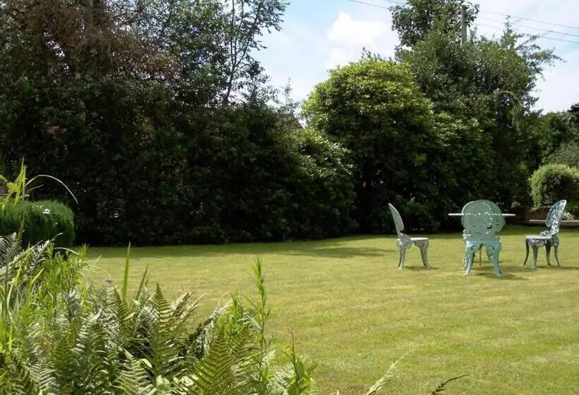 בית מלון כפרי The Brickwall