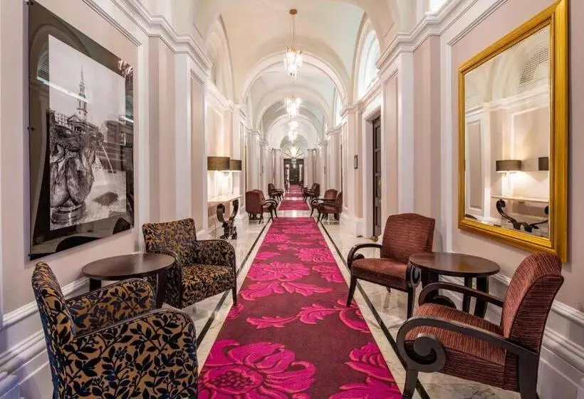 هتل The Clermont London, Charing Cross