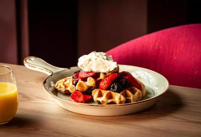 هتل The Clermont London, Charing Cross