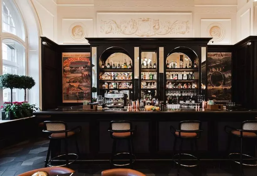 בית מלון כפרי The Midland