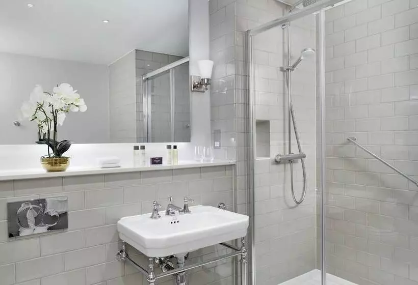 בית מלון כפרי The Midland