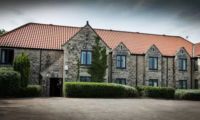 호텔 The Red Lion Inn By Chef & Brewer Collection