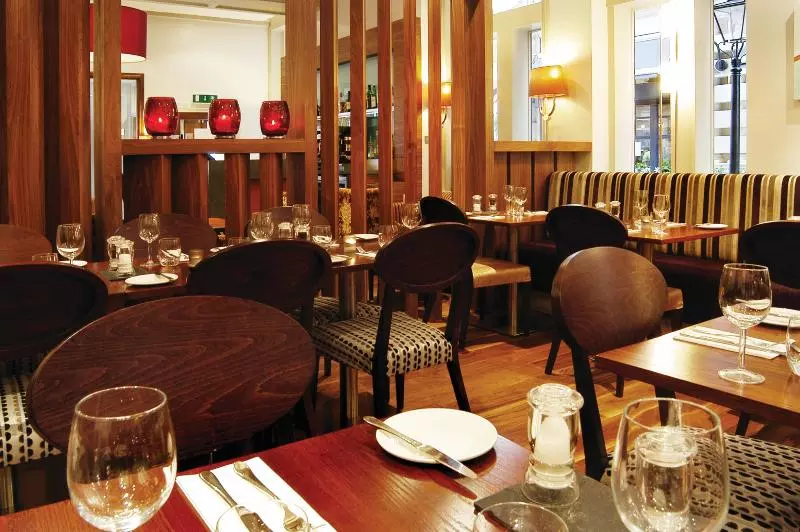 هتل Thistle London Bloomsbury Park