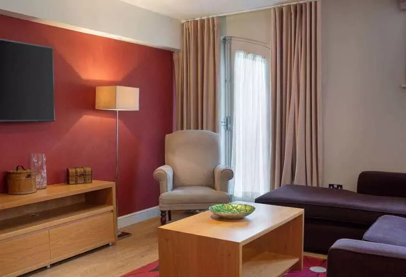 Отель The Welcombe Golf & Spa