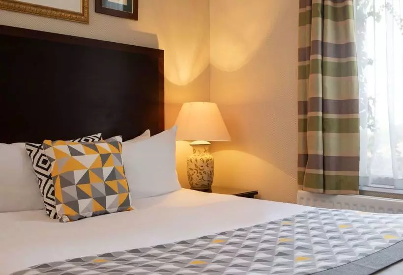 Отель The Welcombe Golf & Spa