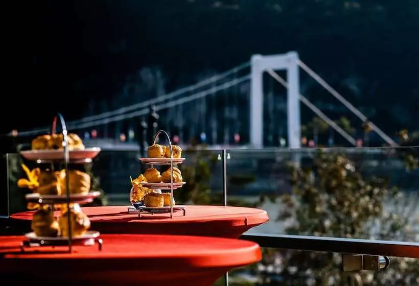 Hotel Budapest Marriott